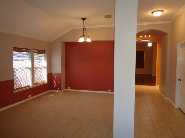 Building Photo - 30002 Saw Oaks Dr