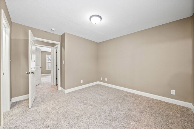 Building Photo - Pet Friendly Two Bedroom!