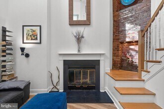 Building Photo - 1434 Potomac Ave SE