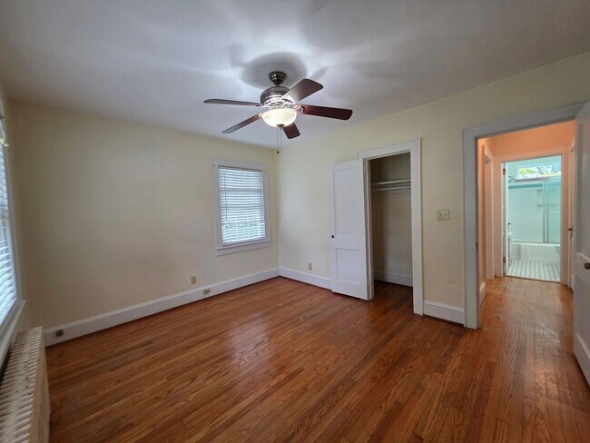 Building Photo - Charming brick ranch in Ellsworth
