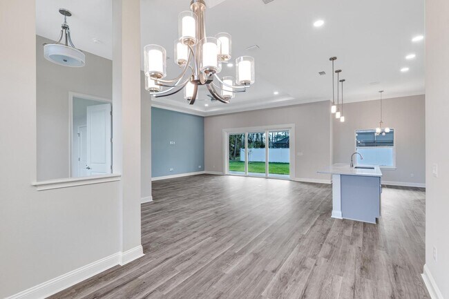Building Photo - 5 Eastvue Pl