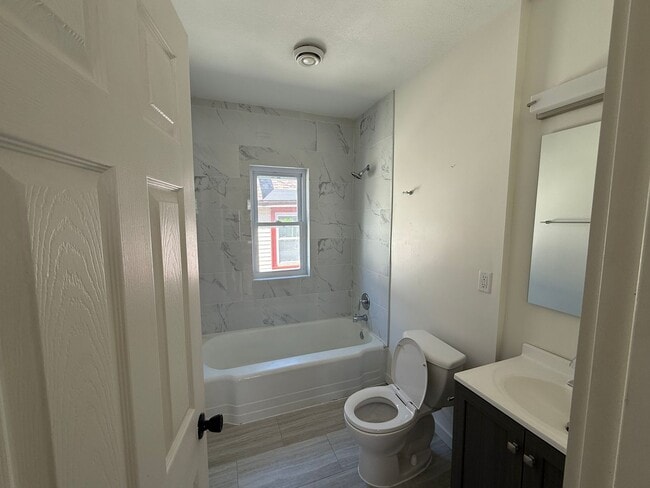 Building Photo - 3145 Pleasant Ave