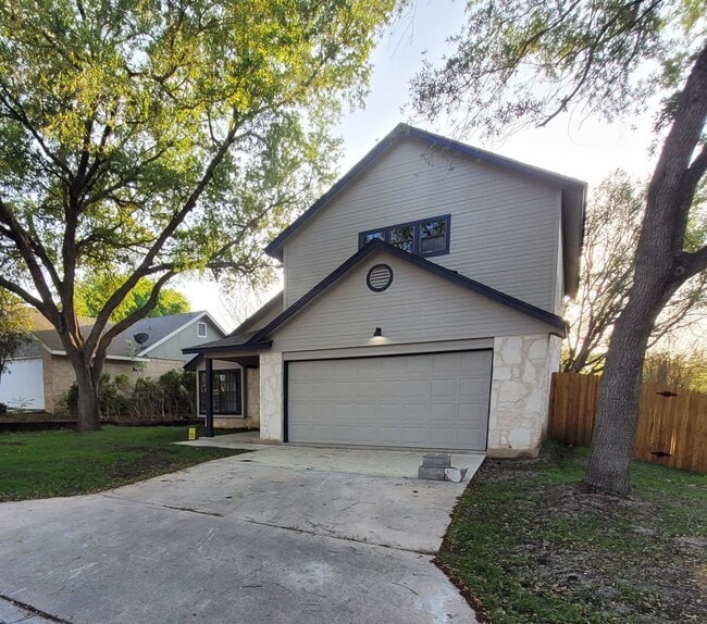 Building Photo - 14623 Highland Ridge