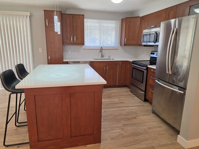 Building Photo - 1533 S Jamaica St