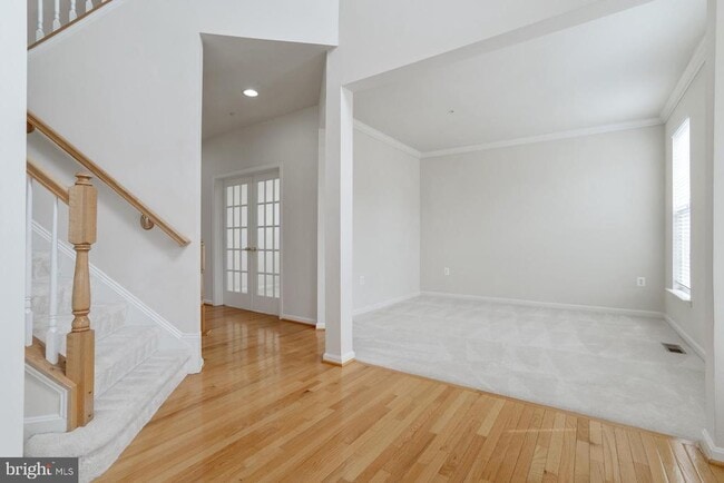 Building Photo - 9800 Traver St