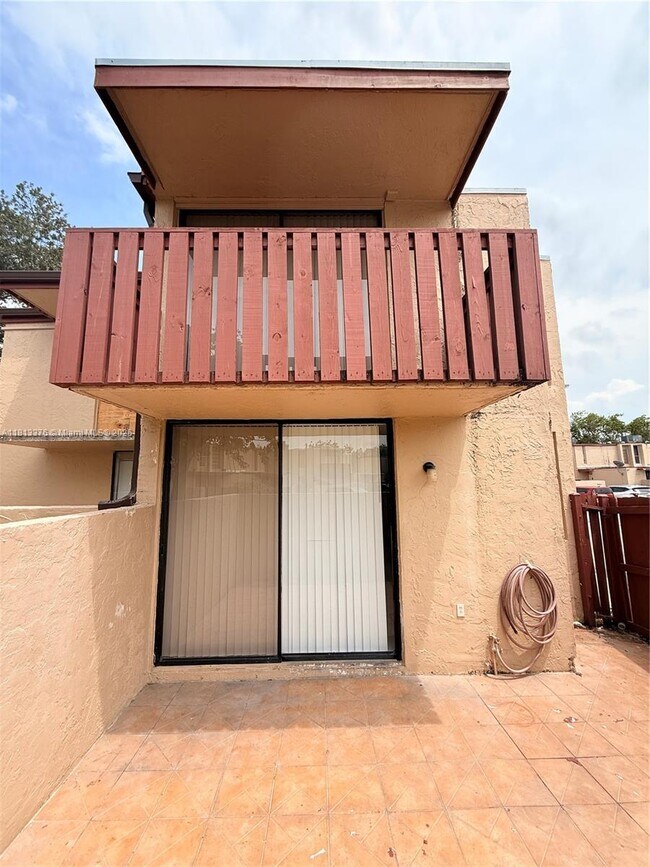 Building Photo - 20000 SW 123rd Dr