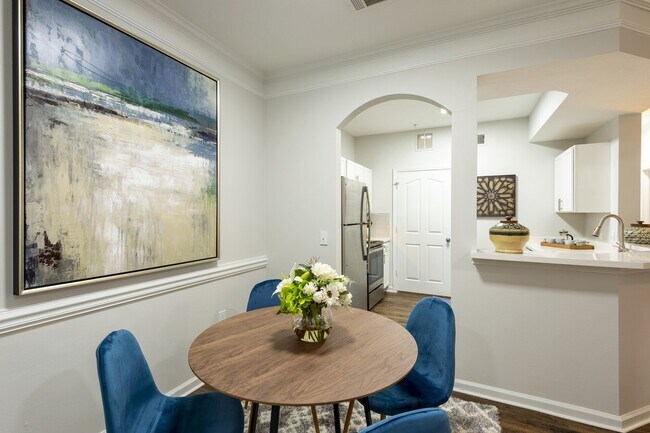 Building Photo - Your Luxury Lifestyle Begins Here!