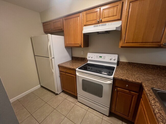 Building Photo - 3019 Bonaventure Cir