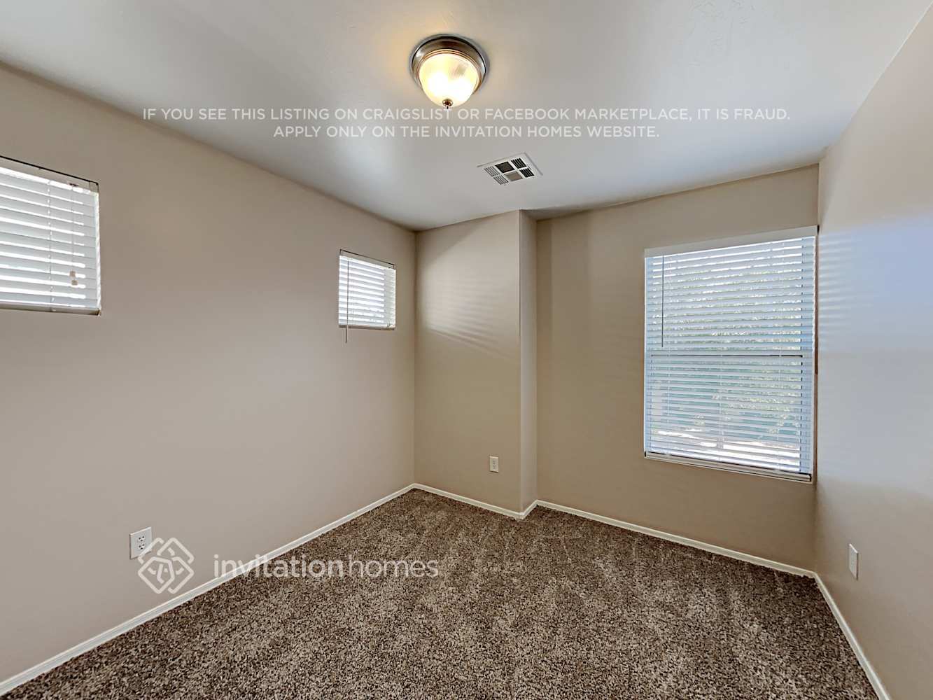 Building Photo - 4134 E Baylor Ln