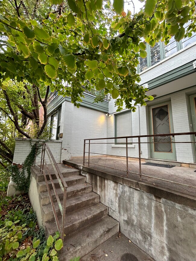 161 E 2nd Ave 161 E 2nd Ave Salt Lake City UT 84103 Apartment Finder