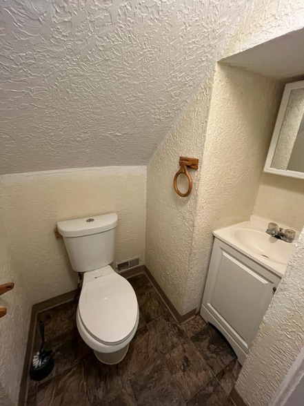 Building Photo - 20900 Crystal Ave