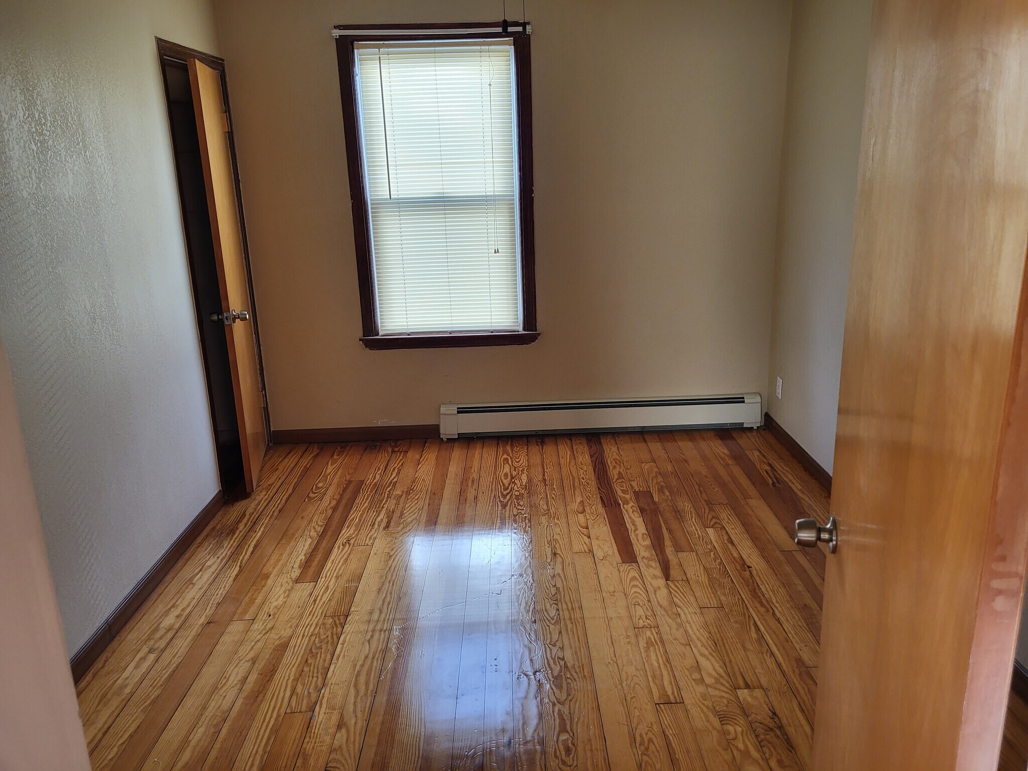 Bedroom 3 - 15 Cliff St