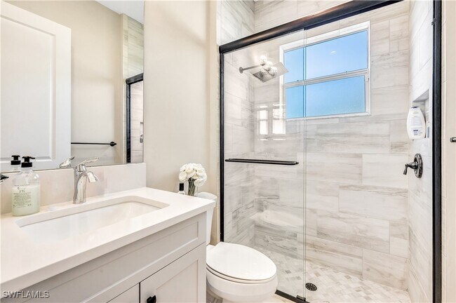 Building Photo - 11453 Jacaranda Dr