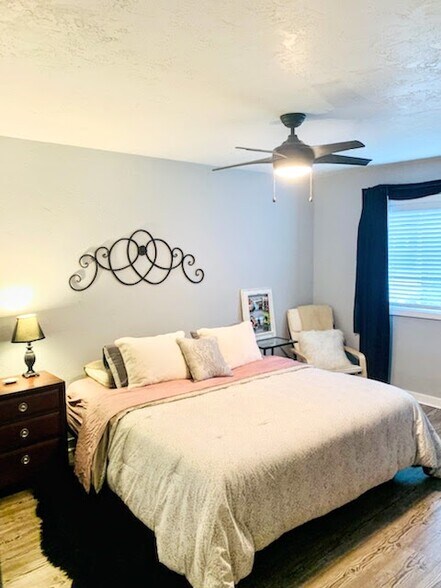 Building Photo - 110 Handler St