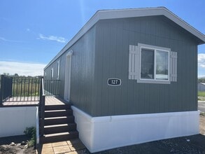 Building Photo - 127 Northside Dr