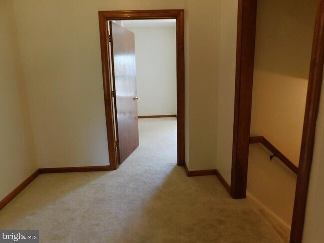 Building Photo - 13886 Berlin Turnpike