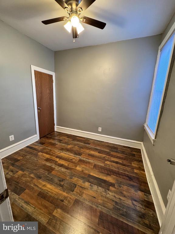 Building Photo - 1908 W Somerset St