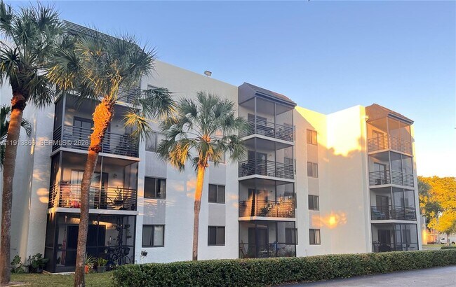 Building Photo - 3720 N Pine Island Rd