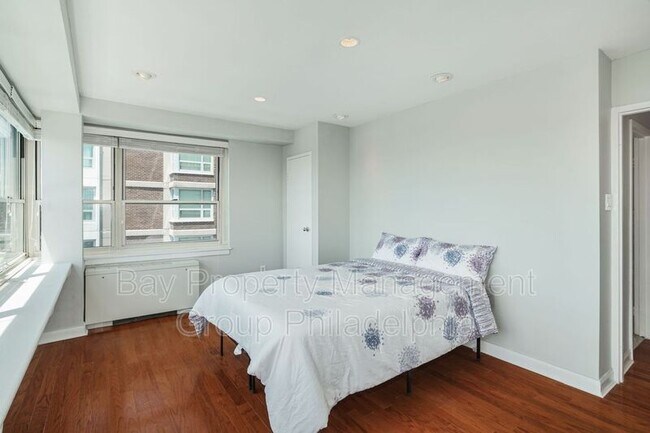 Building Photo - 1810 Rittenhouse Square