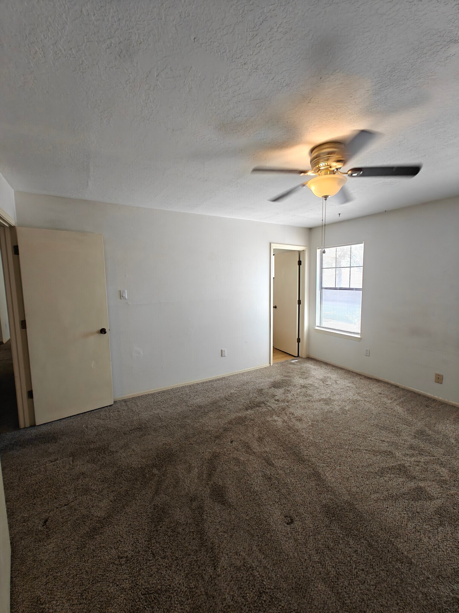Building Photo - 7400 Santa Fe Trl NW