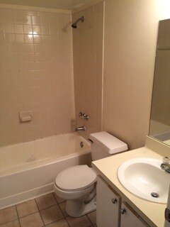 Building Photo - 351 Palm Way