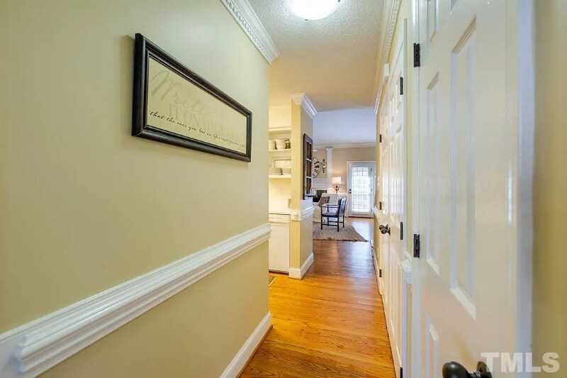 Building Photo - 56 Forest Oaks Dr