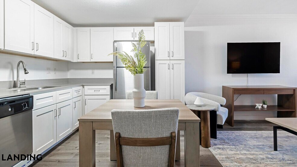 Building Photo - 2851 Maingate Village Cir
