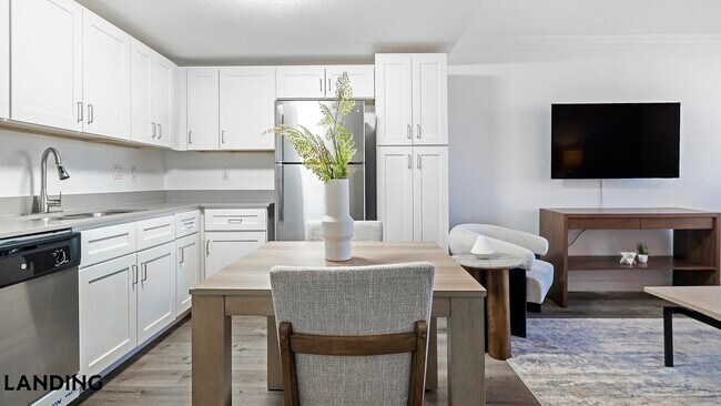 Building Photo - 2851 Maingate Village Cir