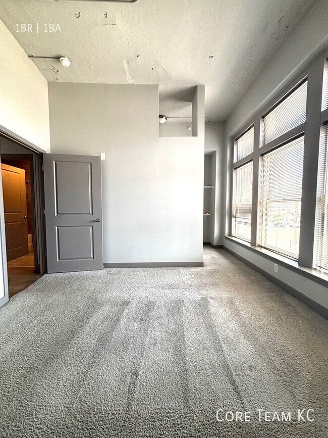 Building Photo - 1121 McGee St