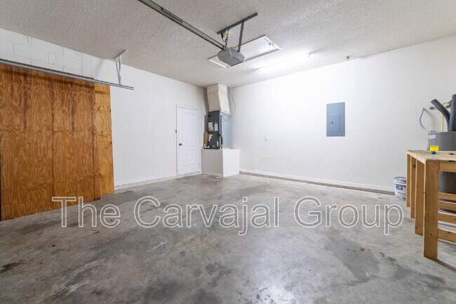 Building Photo - 4434 Waterside Pointe Cir