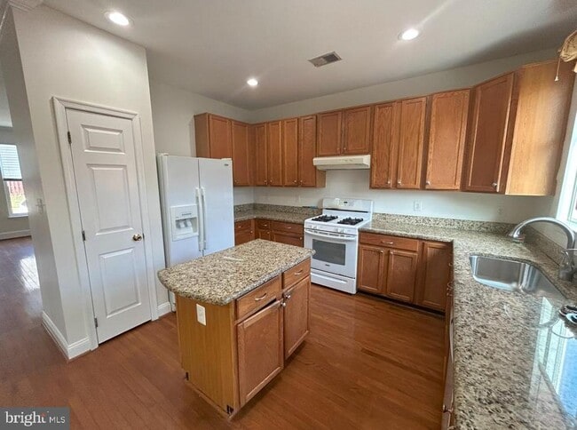 Building Photo - 6443 McCoy Rd