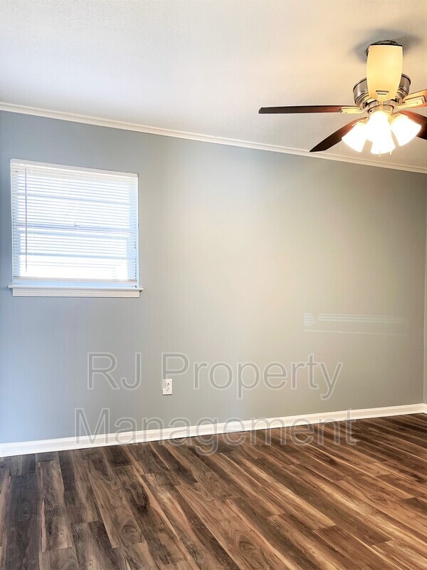 Building Photo - 3716 Bluff Wood Dr