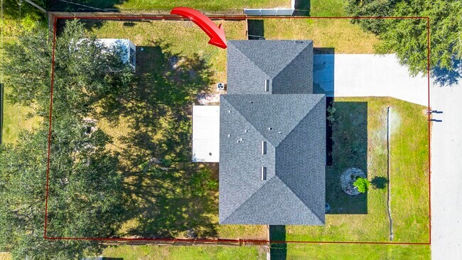 Building Photo - 2056 SW Grant Ave