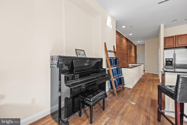 Building Photo - 1312 Euclid St NW
