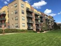 Building Photo - Spacious 2-Bed/2-Bath Cry Creek Crossing C...