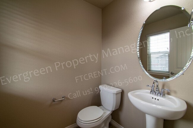 Building Photo - 1826 Ruddlesway Dr