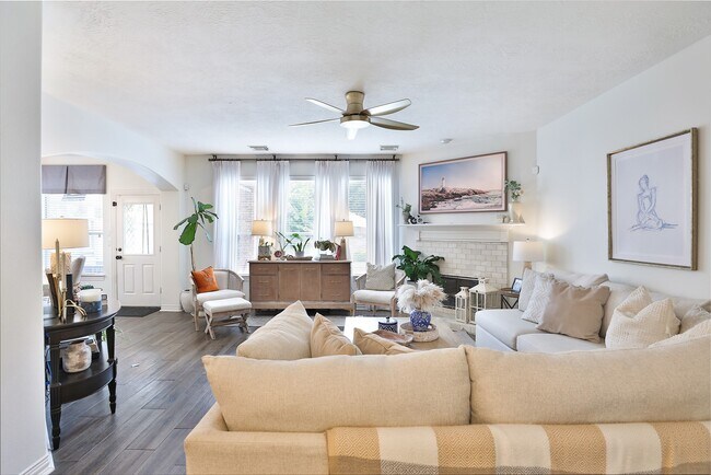 Building Photo - 3102 Palm Harbour Dr