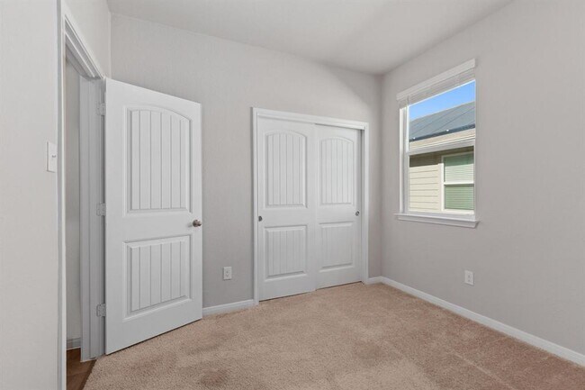 Building Photo - 187 Coralbean Dr