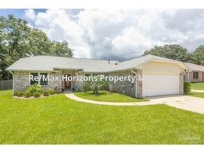 Building Photo - Wonderful Cantonment Home!