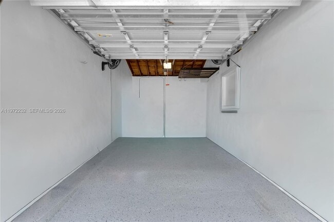 Building Photo - 6376 SW 20th St