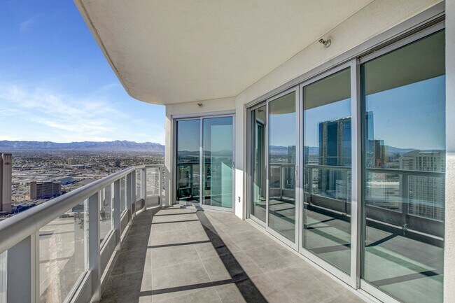 Building Photo - Turnberry Towers 4305W-Strip/City Views from this Stunning 3Bd/2.5Ba Residence