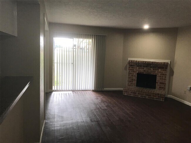 Building Photo - 13603 Ravensway Dr
