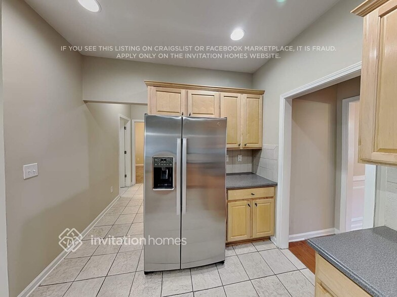 Building Photo - 1160 Martins Down Dr SE