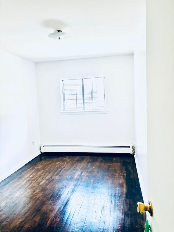 Building Photo - 3809 Review Pl