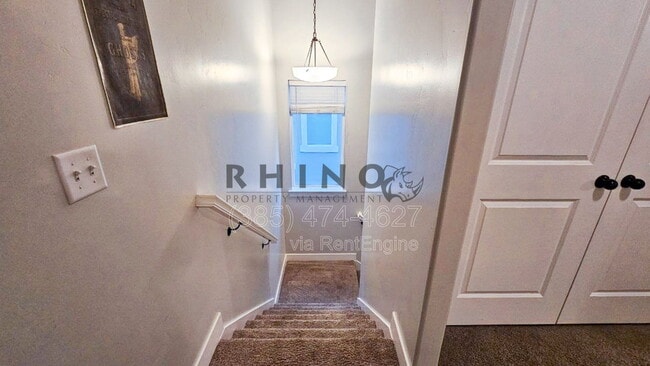 Building Photo - 213 Whitewater Dr