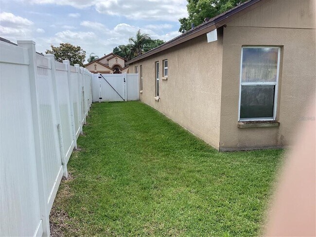 Building Photo - 29647 Fog Hollow Dr