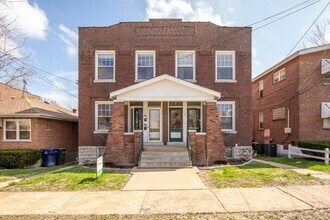 Building Photo - Charming Renovation in the HEART of DOGTOWN!