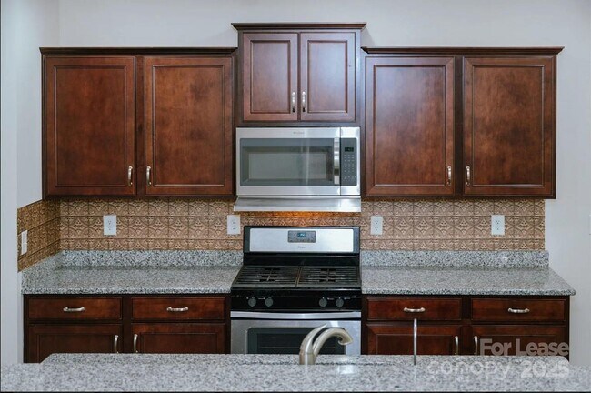 Building Photo - 228 Keating Pl Dr