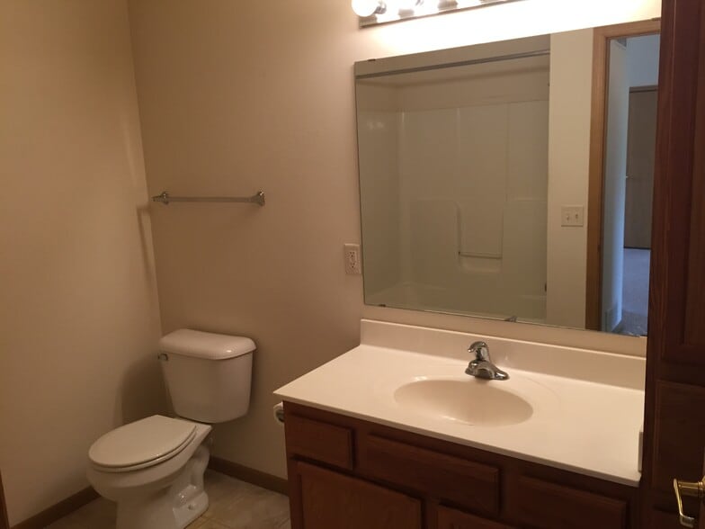 Building Photo - 616 Westwynd Ct