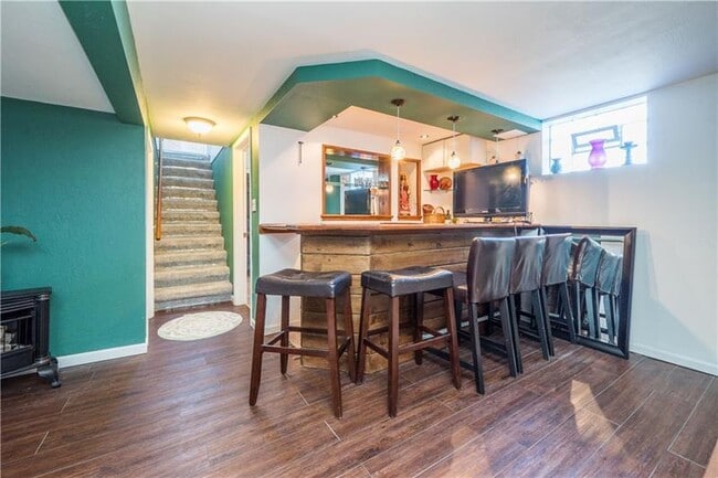 Building Photo - 4915 Brownsville Rd